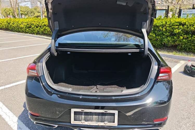 Used Buick LaCrosse 2019 28T Luxury Version