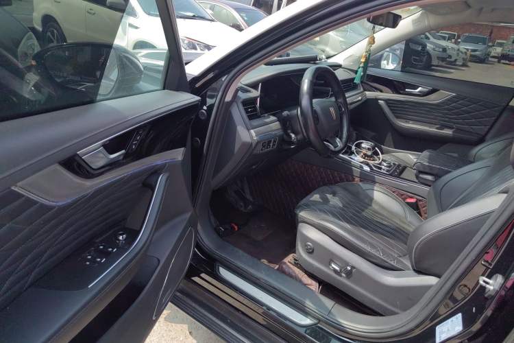 Used Hongqi HS5 2022 Facelifted Version 2.0T Smart Connect Flagship All-Wheel-Drive Edition
