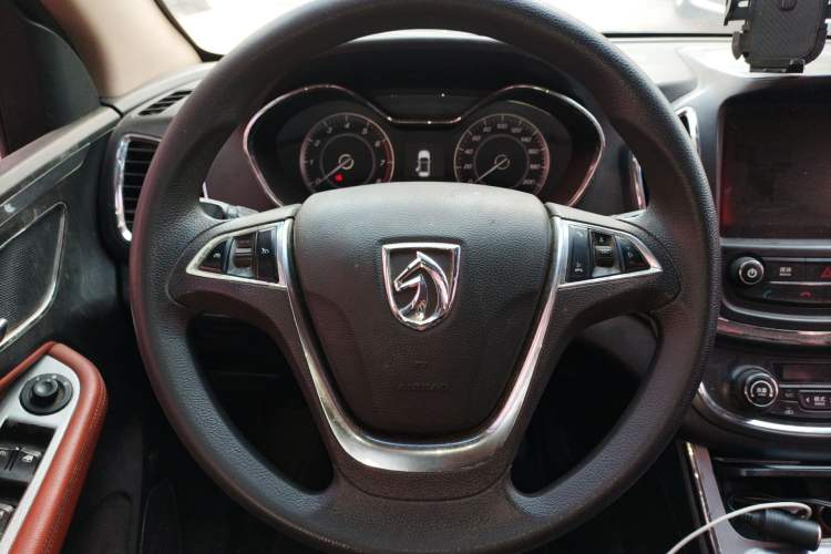 Used Baojun 560 2015 1.8L Manual Elite Edition