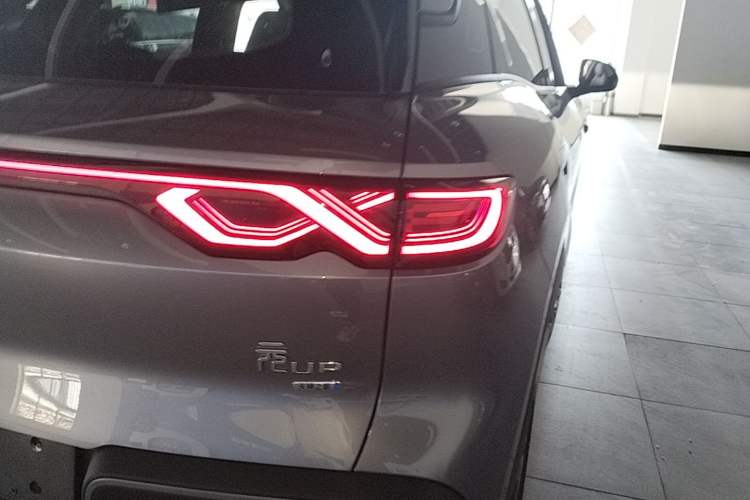 Used BYD Yuan UP 2025 Intelligent Driving Version 401 KM Dynamic Edition
