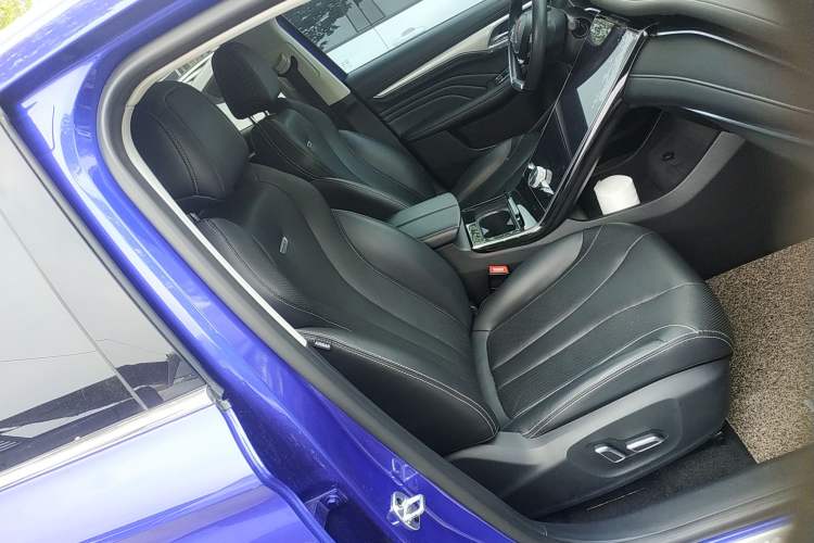 Used Roewe MARVEL X 2018 Rear-Drive Model Right Front Seat