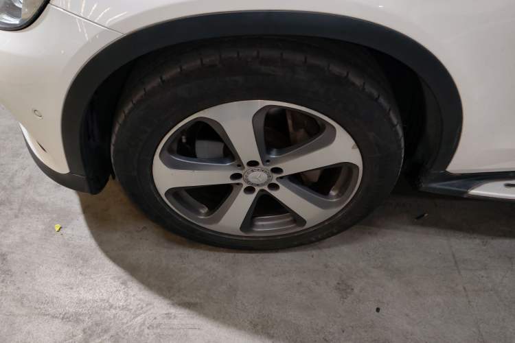 Used Mercedes-Benz GLC 2016 GLC 300 4MATIC Dynamic Model
