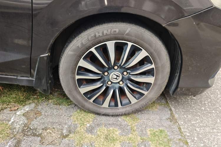 Used Honda Crider 2013 1.8L automatic luxury edition