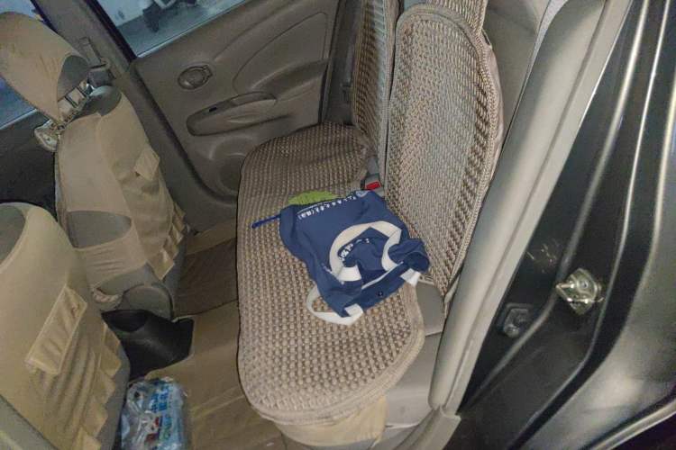 Used Nissan Sunny 2011 1.5XE CVT Comfort Edition Left Rear Seat