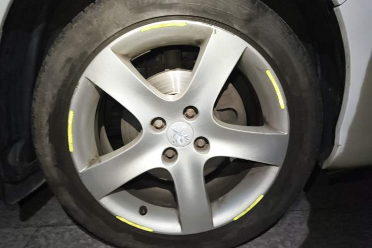 Used Peugeot 408 2013 2.0L Automatic Comfort Edition