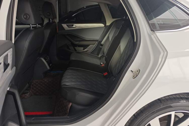 Used Volkswagen Sagitar 2023 300TSI DSG Excellence Edition Left Rear Seat