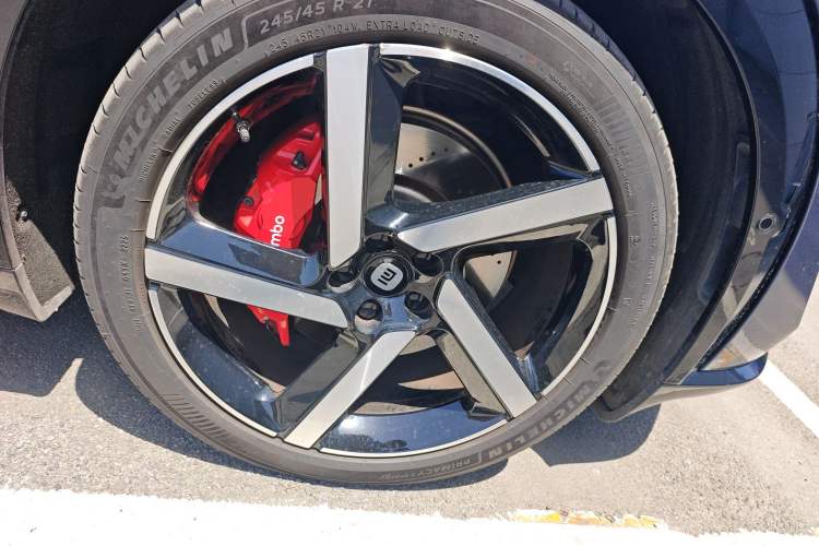 Used Xiaomi Auto YU7 2025 Ultra-Long Range High-Performance All-Wheel-Drive Max Edition