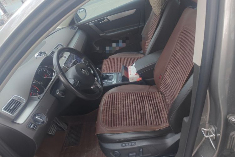 Used Volkswagen Magotan 2012 Travel Edition 2.0 TSI 4x4 Comfort Version Left Front Seat