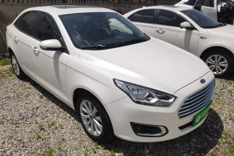 Used Ford Escort 2017 Happiness Edition 1.5L Automatic Fashion Version
