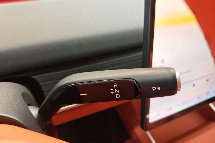 Used ONVO L60 2024 60 kWh Rear-Drive Version Gear Lever