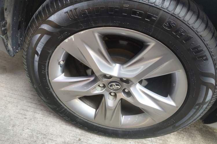 Used Toyota Highlander 2015 2.0T Two-Wheel Drive Luxury Edition 7 Seats