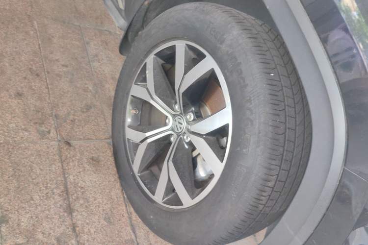 Used Volkswagen Teramont 2017 380TSI Four-Wheel Drive Luxury Edition Right Front Wheel Hub