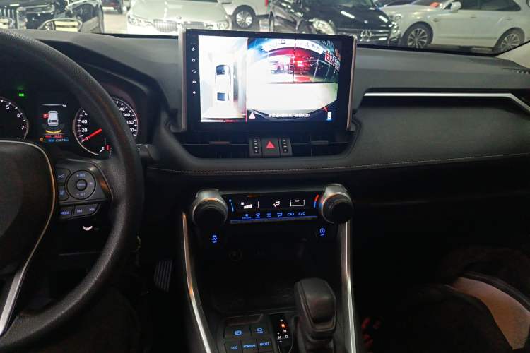 Used Toyota RAV4 2020 2.0L CVT Two-Wheel Drive Urban Edition Audio And AC Panel