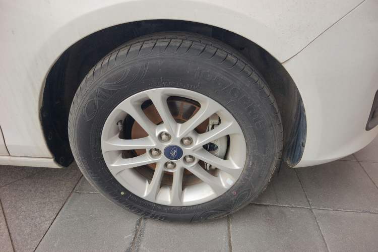 Used Ford Escort 2019 Revised 1.5L Automatic ZhiXiang Version (Tire Pressure Monitoring) China VI Standard
