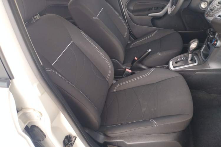 Used Ford Fiesta 2013 Hatchback 1.5L Automatic Fashion Edition Right Front Seat