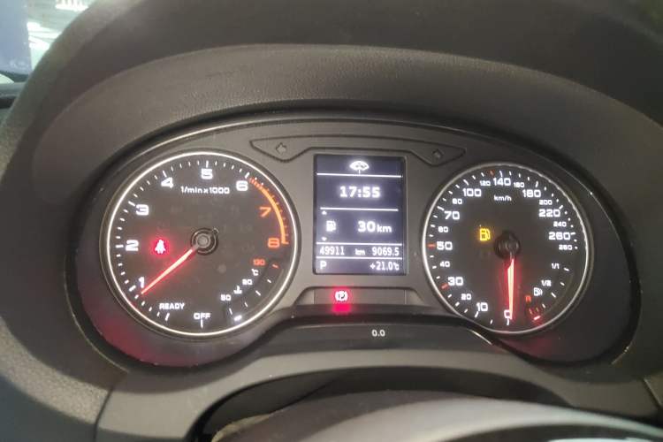 Used Audi A3 2016 Limousine 35 TFSI Style Edition Instrument Cluster