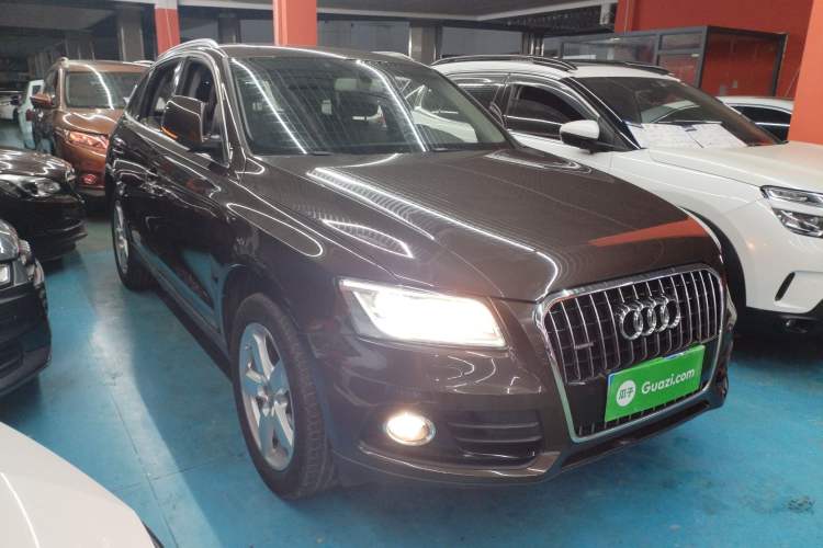 Used Audi Q5 2015 40 TFSI Comfort Model Exterior 1