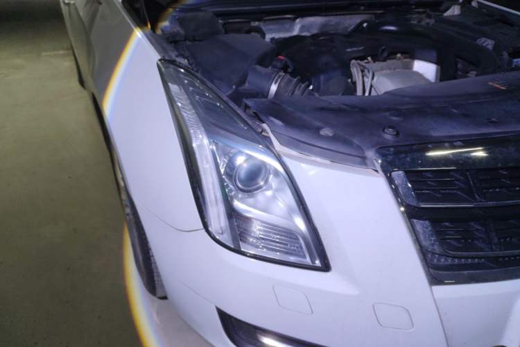 Used Cadillac XTS 2017 28T Tech Edition Right Front Headlight