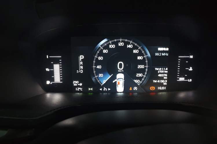 Used Volvo S60 2021 T4 Zhiyi Luxury Edition Instrument Cluster