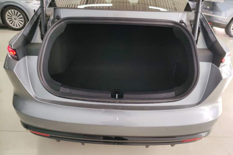 Used Nio ET5 2025 75 kWh
