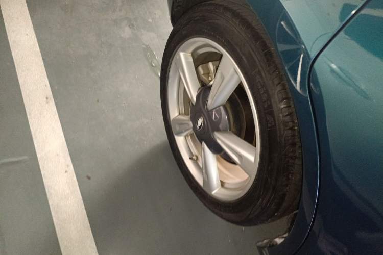 Used ORA Good Cat 2022 400km Standard Range Luxury Version Lithium Iron Phosphate Exterior 5