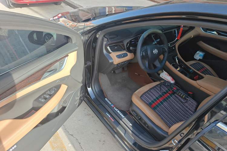 Used Buick LaCrosse 2019 28T Prestige Model
