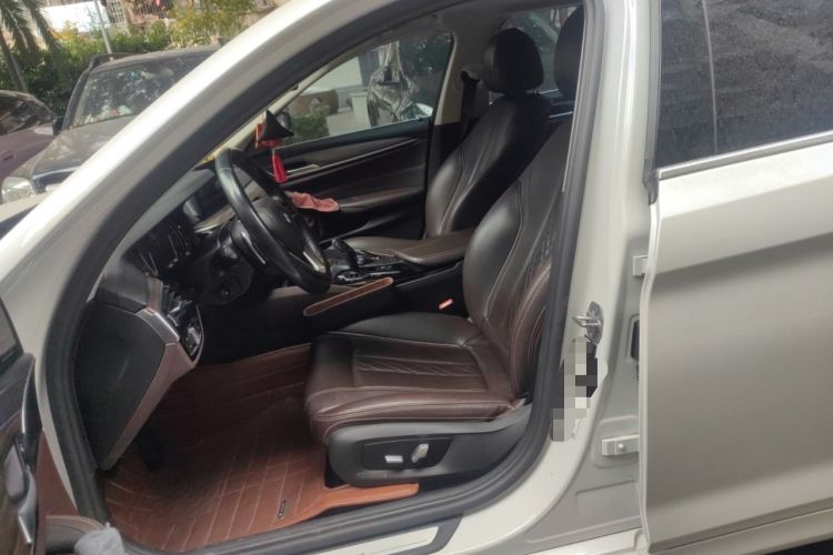 Used BMW 5 Series 2018 530Li Luxury Edition Premium Package
