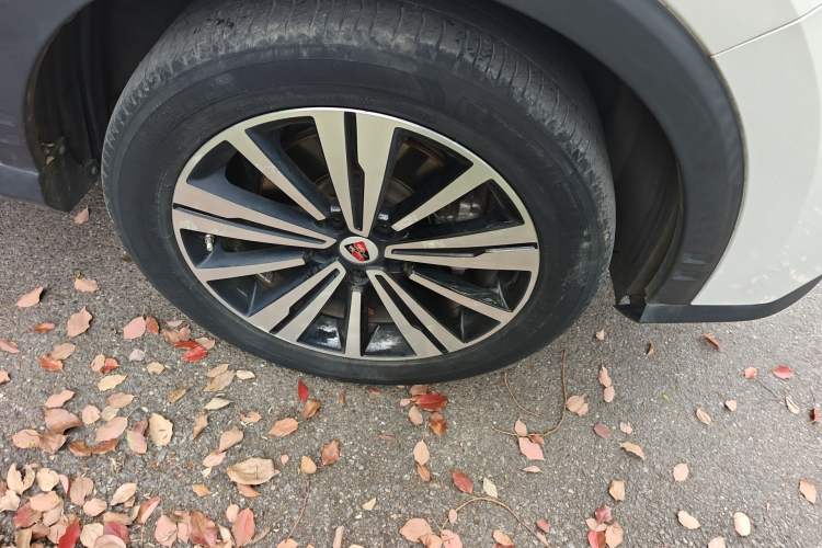 Used Roewe RX5 New Energy 2017 eRX5 50T Hybrid Connected Prestige Flagship Edition
