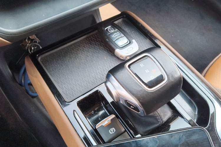 Used Hongqi E-QM5 2021 Charging Didi Edition
