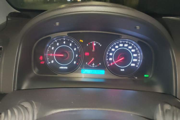 Used Chevrolet Captiva 2014 2.4L Two-Wheel Drive Urban Version 7 Seats Instrument Cluster