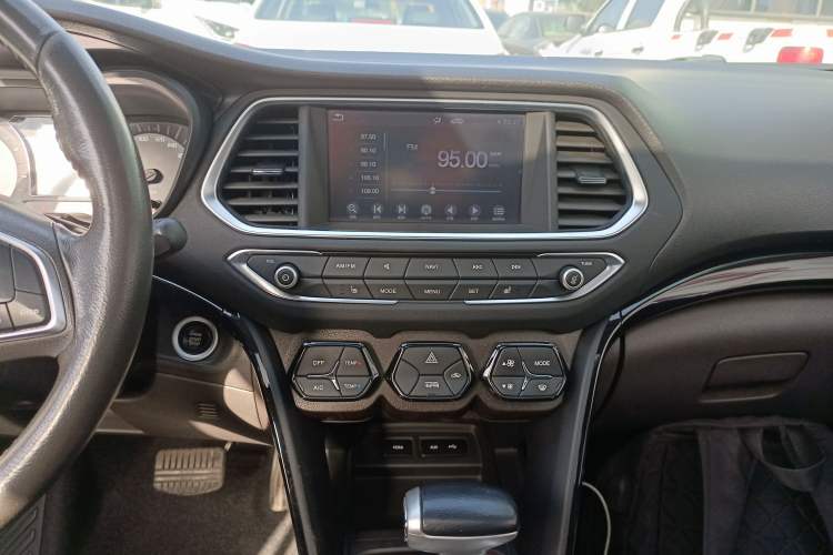 Used GAC Trumpchi GS4 2016 235T G-DCT Luxury Edition