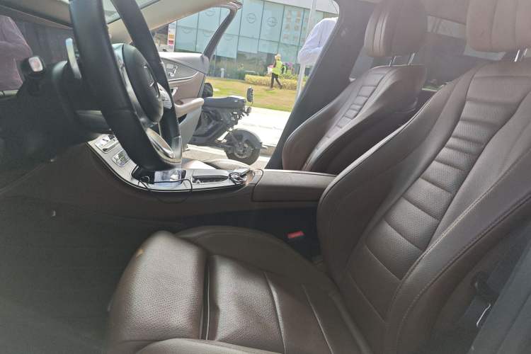 Used Mercedes-Benz E-Class 2019 E 200 L Sport 4MATIC
