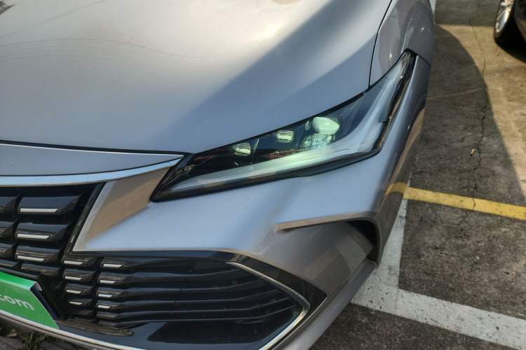 Used Toyota Avalon 2022 Dual-Engine 2.5L Luxury Edition