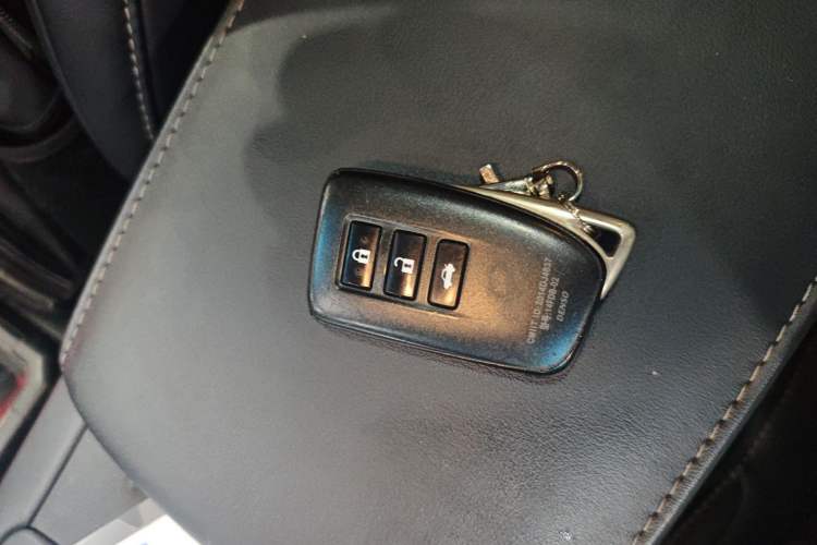 Used Lexus ES 2015 200 Elite Edition Interior 1