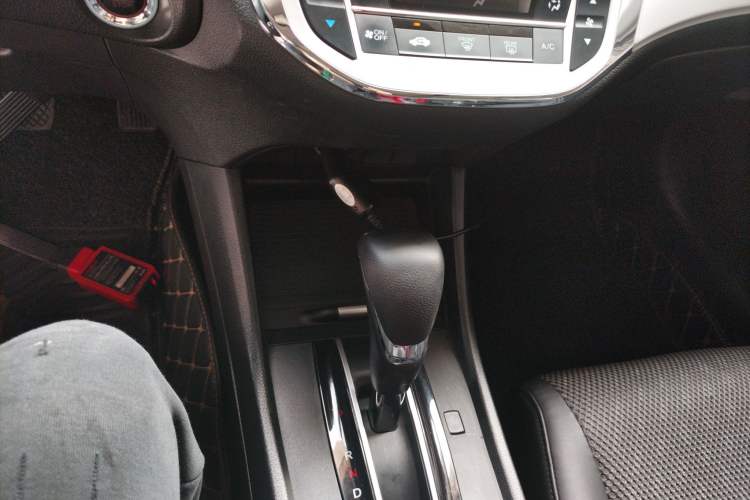 Used Honda Jade 2017 1.8L automatic Comfort version 5 seats