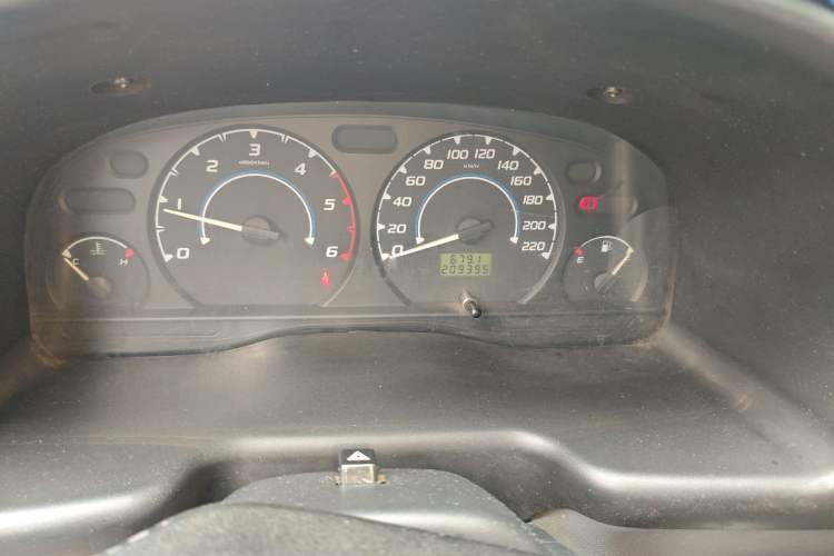 Used JMC Transit 2019 2.8T Commercial Version Short Wheelbase Mid-Roof 6-Seater China VI JX493
