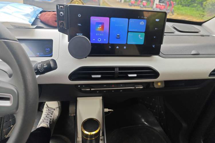 Used Geely Galaxy Panda 2024 Facelifted Panda Mini 200km Dragon Edition
