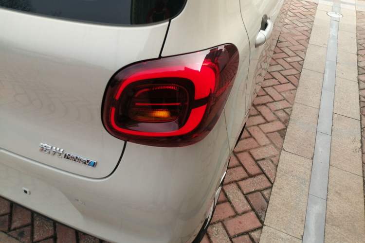 Used Wuling Hongguang MINIEV 2025 Four-Door Version Advanced Edition
