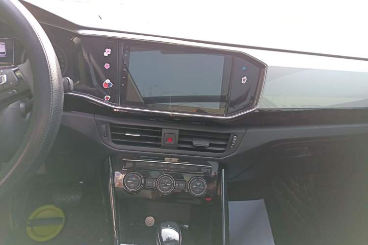 Used Volkswagen Tayron 2019 330TSI Two-Wheel Drive Luxury Model China VI Standard Audio And AC Panel