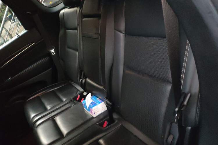 Used Jeep Grand Cherokee 2014 3.6L Elite Navigation Edition Left Rear Seat