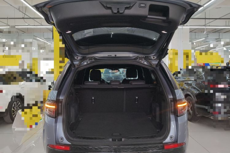 Used Land Rover Discovery Sport 2020 249 PS R-Dynamic Performance Edition Trunk