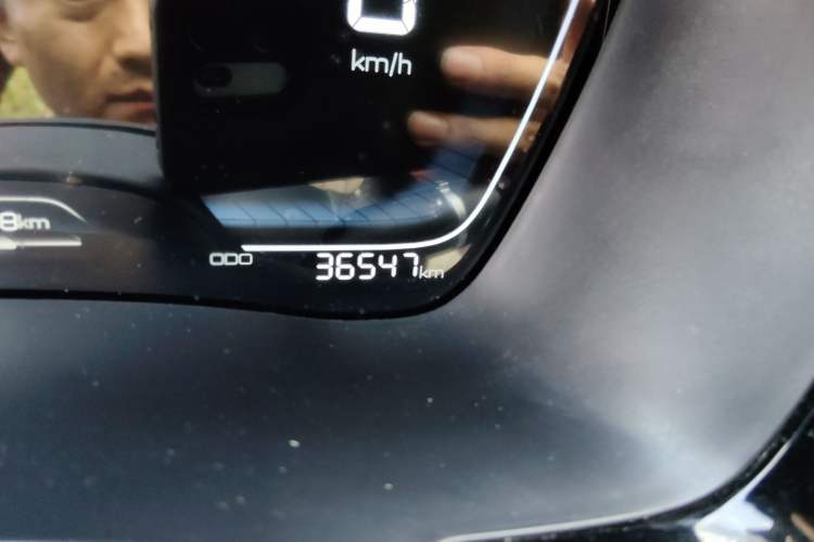 Used BYD Song PLUS New Energy 2021 DM-i 110KM Flagship Model Odometer Close Up