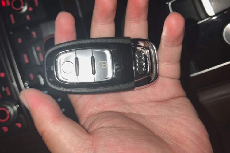 Used Audi A8 2016 A8L 45 TFSI quattro Luxury Edition Vehicle Key