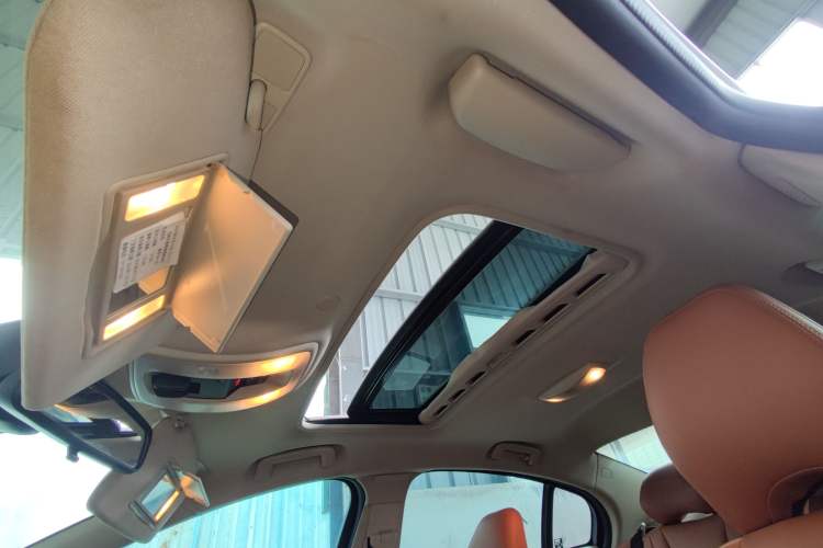 Used Volvo S60 2014 S60L 2.0T Zhiyuan Edition