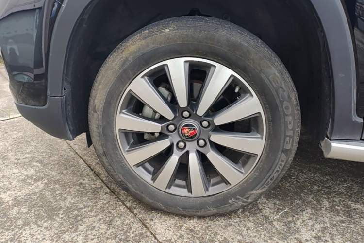 Used Roewe RX8 2019 30T Smart Connectivity Two-Wheel Drive Supreme Flagship Edition
