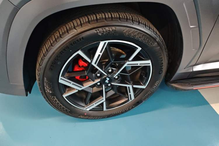 Used Hyundai Tucson 2025 Tucson L 1.5T Elite Edition N-Line Left Front Wheel Hub