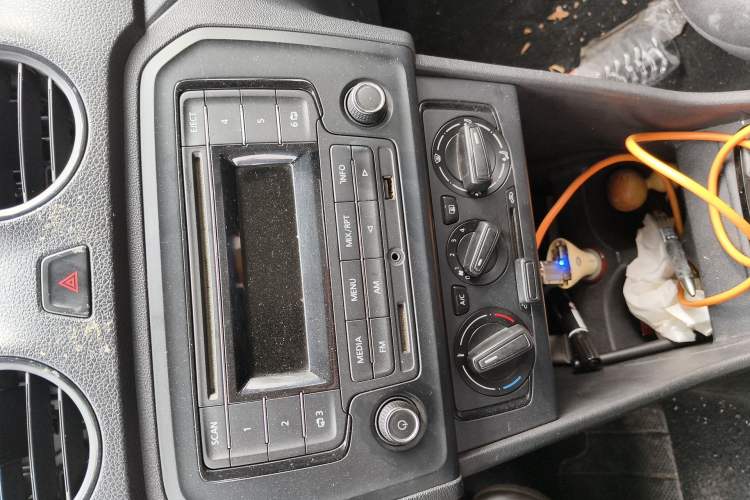 Used Volkswagen Jetta 2015 Value Edition 1.6L Manual Fashionable Style
