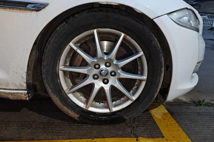 Used Jaguar XJ 2013 XJL 2.0T Elegance Business Edition
