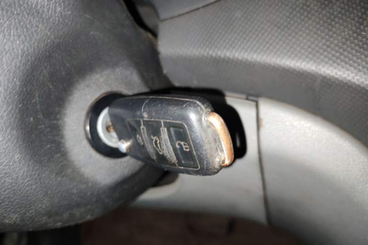 Used Hyundai Verna (older generation) 2010 Sedan 1.4L Automatic Comfort Model GS
