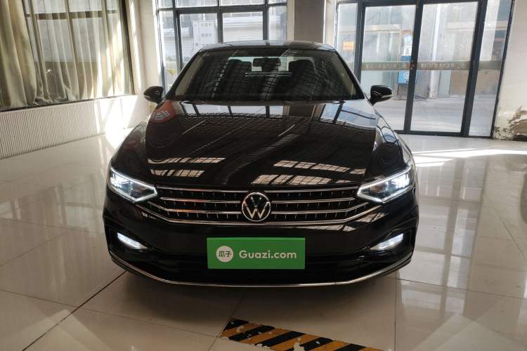 Used Volkswagen Magotan 2025 Zhongxiang Version 280TSI DSG Comfort Edition